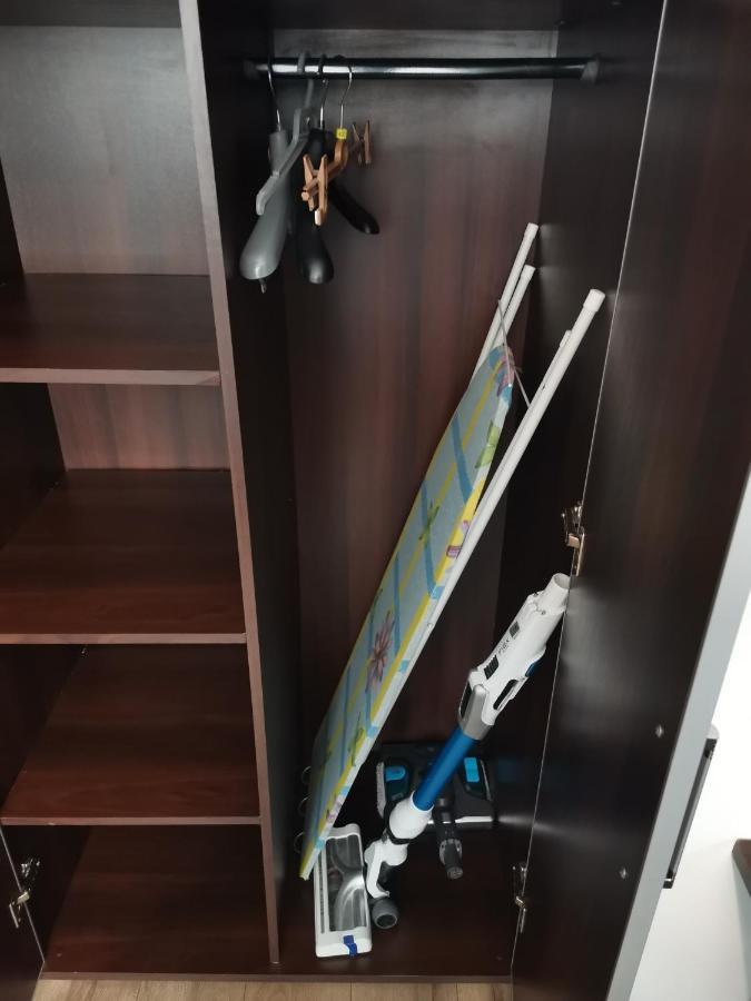 Przytulny Apartament W Wiezowcu - Centrum Miasta Podwislocze 38 제수프 외부 사진